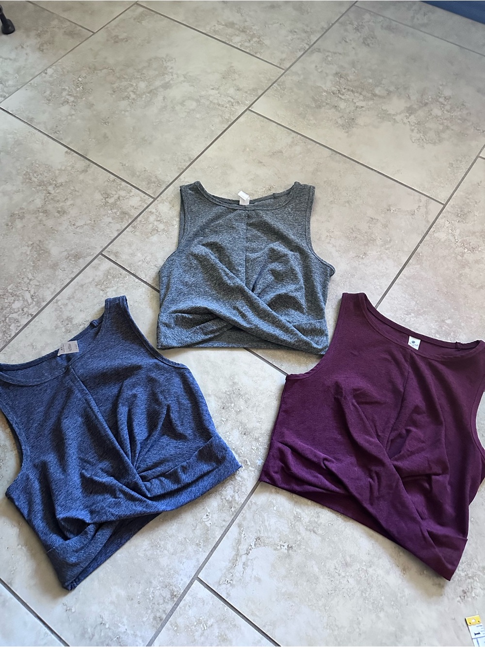Yogalicious Bundle Women’s Twist-Front Crop Tank Top - Gray, Blue, Plum XS EUC